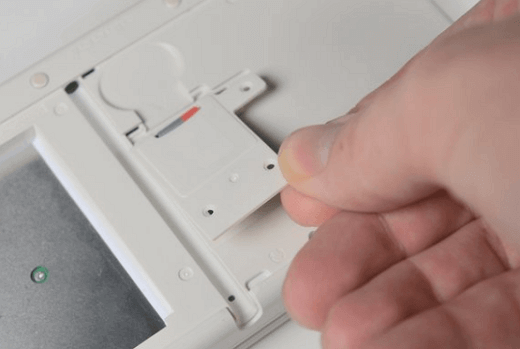 remplacer le lecteur de carte sd de la 3ds - 4