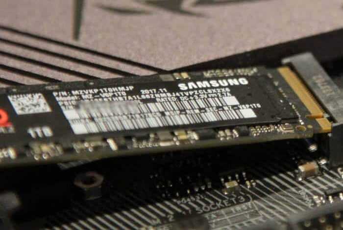connecter le ssd nvme à la carte mère du pc
