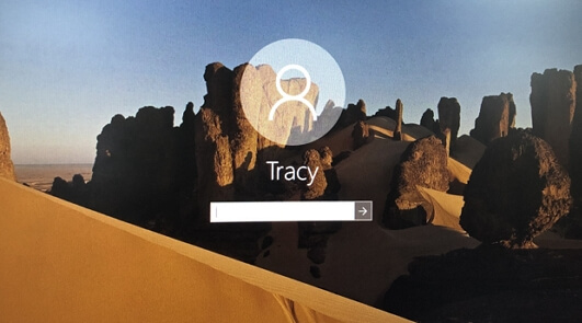 Démarrez Windows 10 à partir d'une clé USB et connectez-vous à votre session.